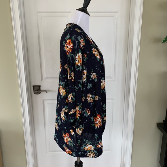 Sheer Ribbed Kimono - Picture 5 of 7